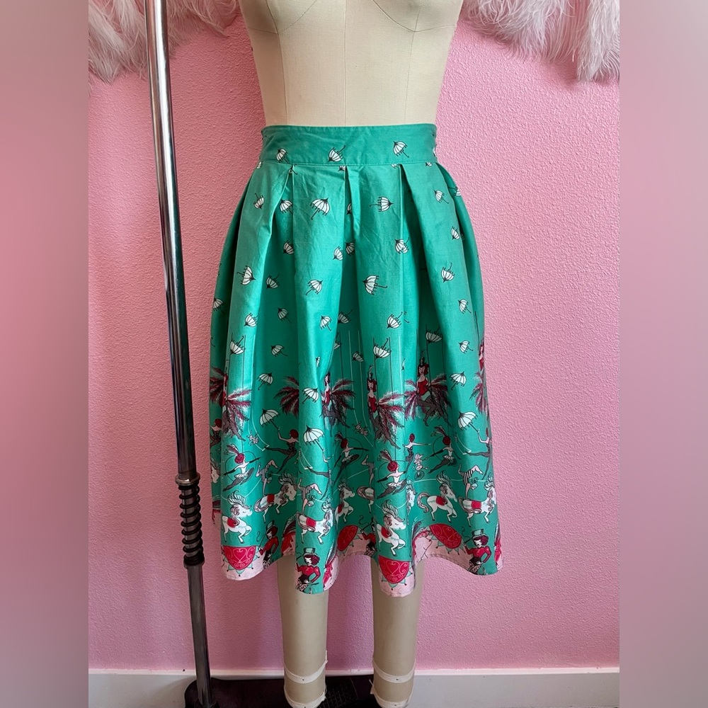 Green Pleated Boarder Print Skirt with Circus Girls